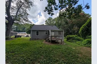 1514 Glenside Drive, Greensboro, NC 27405 - Photo 11