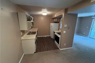 523 Mystic Dr, Greensboro, NC 27406 - Photo 5