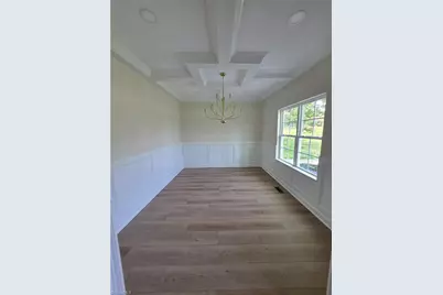 197 W Willow Street, Yadkinville, NC 27055 - Photo 3