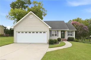 153 Cloister Dr, Mocksville, NC 27028 - Photo 5