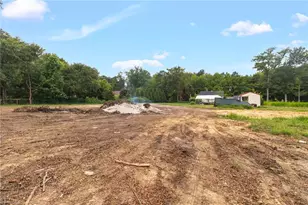 1608 Sharpe Rd, Greensboro, NC 27406 - Photo 31