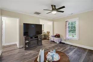 1608 Sharpe Rd, Greensboro, NC 27406 - Photo 5