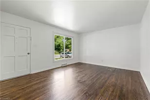 410 Parkwood Ave, Winston-Salem, NC 27105 - Photo 7