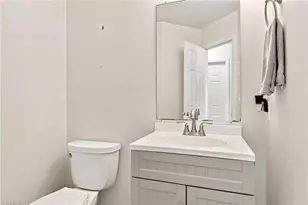 1704 Crinan Ct, High Point, NC 27265 - Photo 23