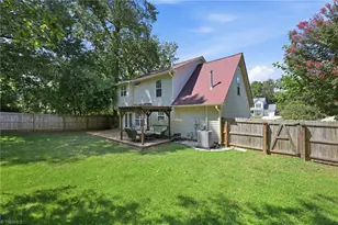 1704 Crinan Ct, High Point, NC 27265 - Photo 9