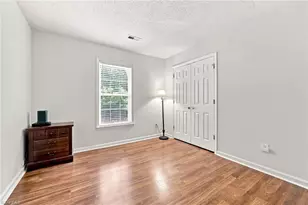 1704 Crinan Ct, High Point, NC 27265 - Photo 17