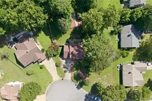 1704 Crinan Ct, High Point, NC 27265 - Photo 11
