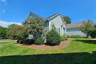 381 Hollybrook Dr, Bermuda Run, NC 27006 - Photo 3