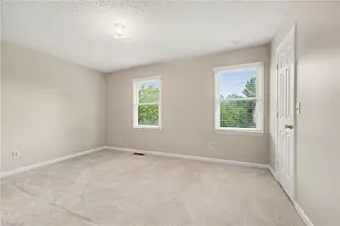 1100 Yellowbell Pl, Greensboro, NC 27410 - Photo 27