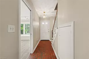 1100 Yellowbell Pl, Greensboro, NC 27410 - Photo 15