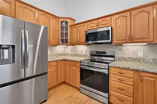 544 Little Creek Dr, Graham, NC 27253 - Photo 5