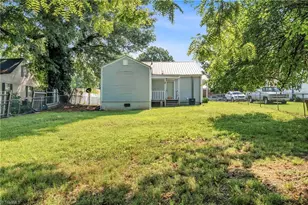 2110 Shore St, High Point, NC 27263 - Photo 23