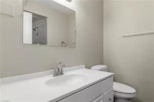 3005 Kilkenny Ave, Greensboro, NC 27406 - Photo 21