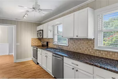 4137 High Point Road, Winston-Salem, NC 27107 - Photo 9