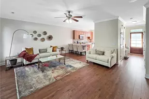 18 Rhododendron Dr, Greensboro, NC 27455 - Photo 5