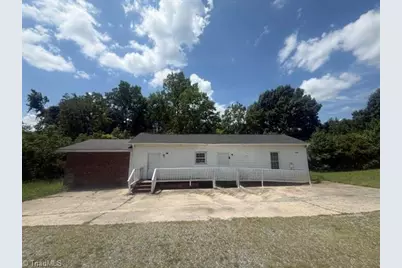 508 Carlton Street, Thomasville, NC 27360 - Photo 5