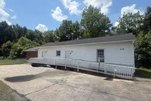 508 Carlton St, Thomasville, NC 27360 - Photo 1