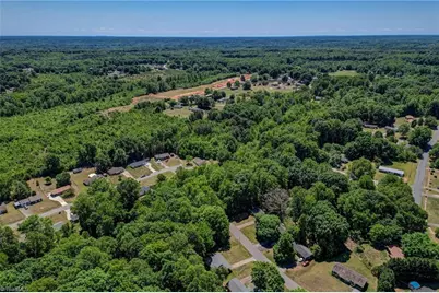 1404 Ballymena Drive, Reidsville, NC 27320 - Photo 27