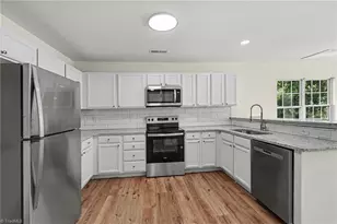 112 Parkview Ct, Archdale, NC 27263 - Photo 9