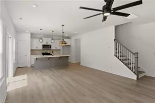 110 Highgate Ln, Lexington, NC 27292 - Photo 5