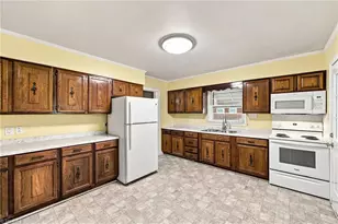 512 Hale Ct, Burlington, NC 27217 - Photo 7