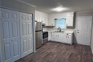 115 Cox Ave, Thomasville, NC 27360 - Photo 3