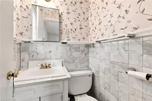 2704 Dumont Dr, Greensboro, NC 27403 - Photo 21