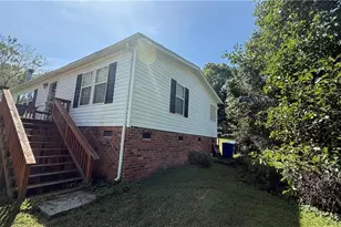 1713 Market Dr, Sophia, NC 27350 - Photo 9