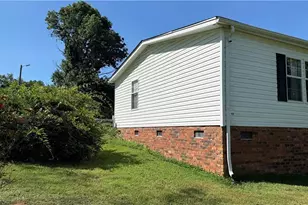 1713 Market Dr, Sophia, NC 27350 - Photo 13