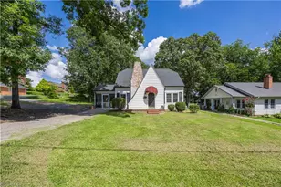 703 S Park St, Asheboro, NC 27203 - Photo 3