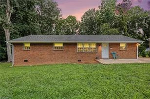 206 Hendrix Dr, Kernersville, NC 27284 - Photo 3