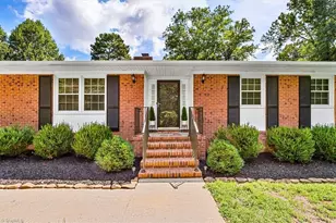 104 Wesleyan Dr, Jamestown, NC 27282 - Photo 3