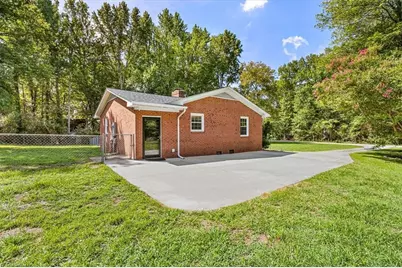 104 Wesleyan Drive, Jamestown, NC 27282 - Photo 41