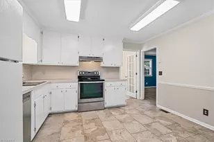 104 Wesleyan Dr, Jamestown, NC 27282 - Photo 25