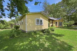 306 N 9th St, Mebane, NC 27302 - Photo 43