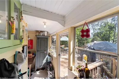 627 Hawthorne Road, Winston-Salem, NC 27103 - Photo 33