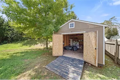 122 Eagle Point Court, Kernersville, NC 27284 - Photo 27