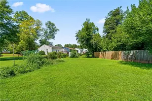 1403 McGuinn Dr, High Point, NC 27262 - Photo 27