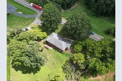 815 Nc Highway 65 #F-1, Reidsville, NC 27320 - Photo 9