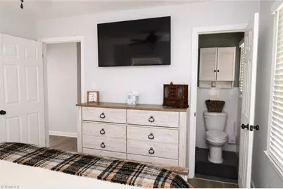 1379 Lynndale Drive, Winston-Salem, NC 27106 - Photo 5