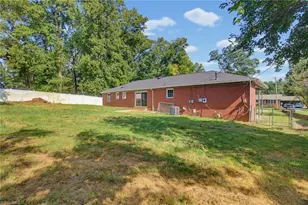 1416 Lynwood Terrace, High Point, NC 27265 - Photo 27