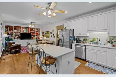 4 Windsor Castle Court, Greensboro, NC 27408 - Photo 17