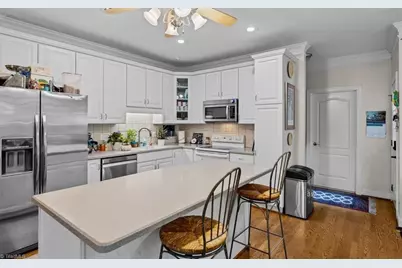 4 Windsor Castle Court, Greensboro, NC 27408 - Photo 15