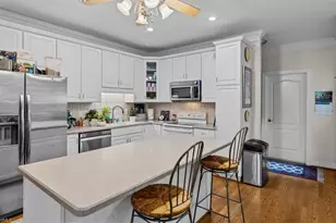 4 Windsor Castle Ct, Greensboro, NC 27408 - Photo 15