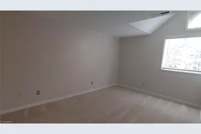 306 N Lindell Road #F, Greensboro, NC 27403 - Photo 9