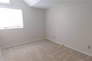 306 N Lindell Rd, Greensboro, NC 27403 - Photo 11