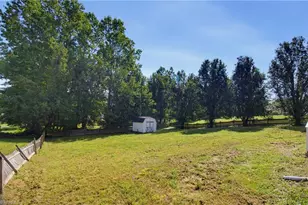 517 Union Pointe Ln, Lexington, NC 27295 - Photo 27