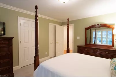 2011 Burntleaf Place, Greensboro, NC 27410 - Photo 37