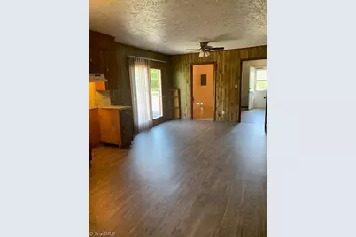 213 S Harris Street, Reidsville, NC 27320 - Photo 3