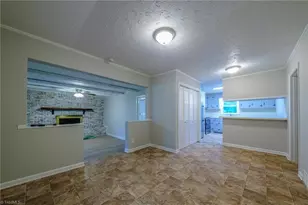 435 Lakecrest Dr, Kernersville, NC 27284 - Photo 11